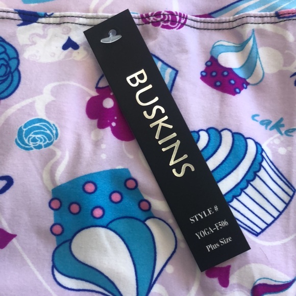 Plus size buttery soft leggings 2x - Picture 2 of 3